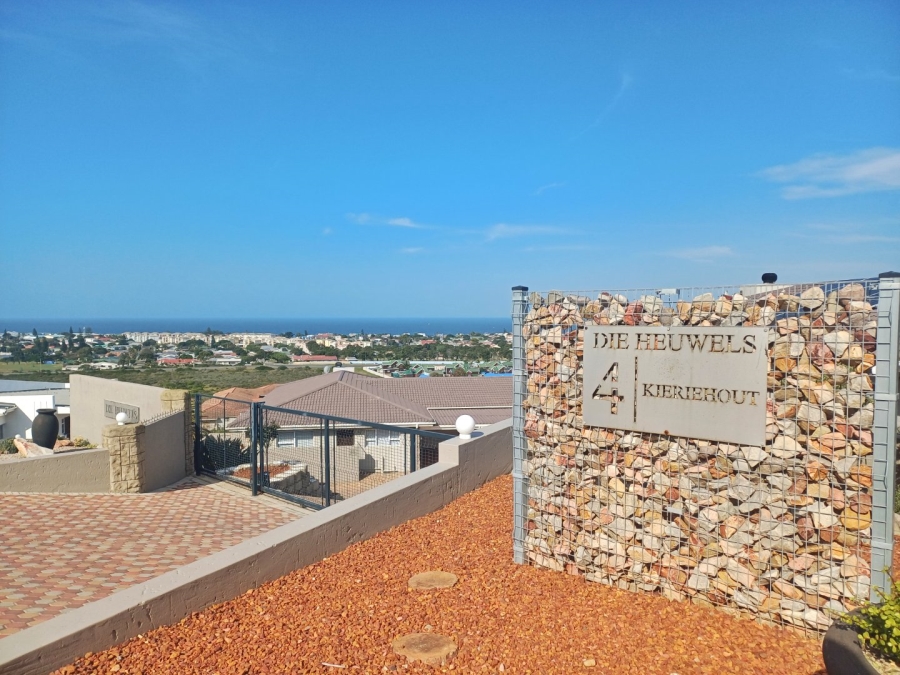 2 Bedroom Property for Sale in Hartenbos Heuwels Western Cape